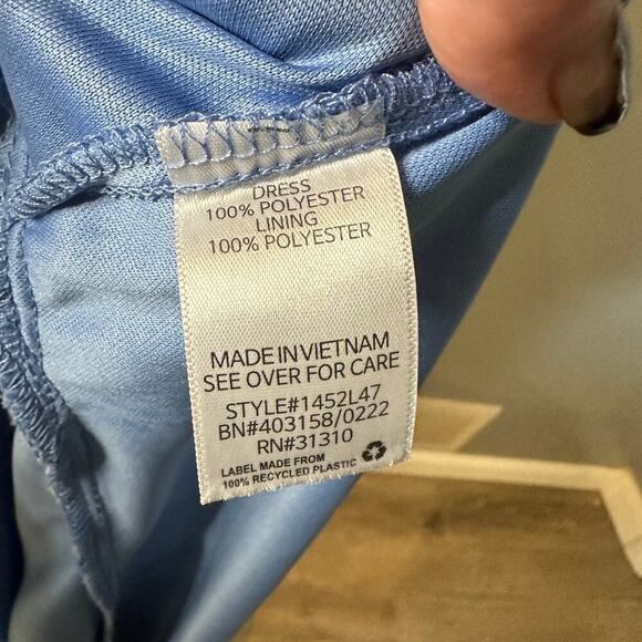 The General Good Floral Dress Size Medium - Picture 5 of 5